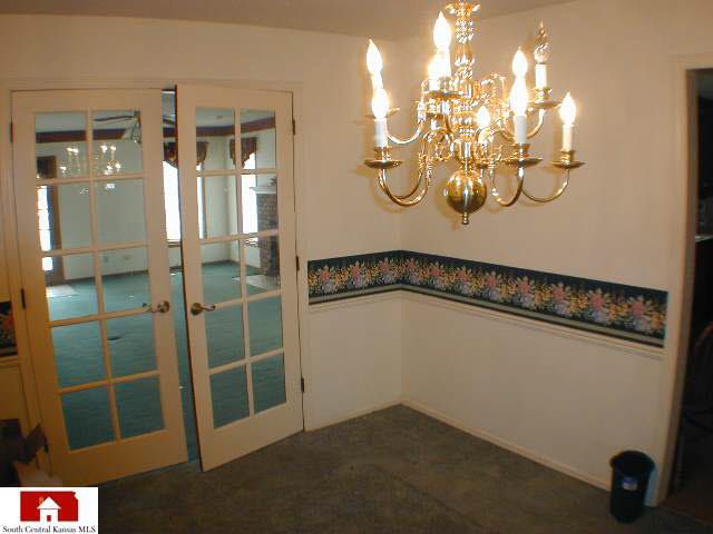 2715 E Rivera St, Wichita, KS 67211