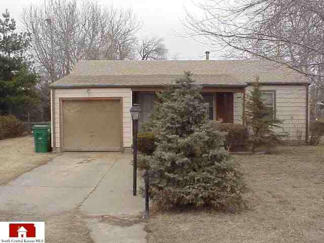 742 W 46th N, Wichita, KS 67204
