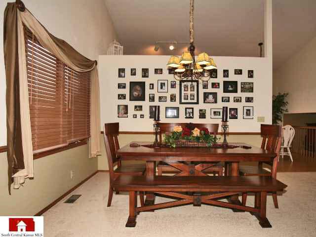 146 Birch Ct, Andover, KS 67002