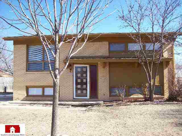 2138 S Everett, Wichita, KS 67213