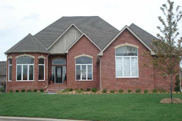 1843 Cranbrook Cir, Wichita, KS 67206