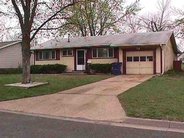 905 SE 3rd, Newton, KS 67114