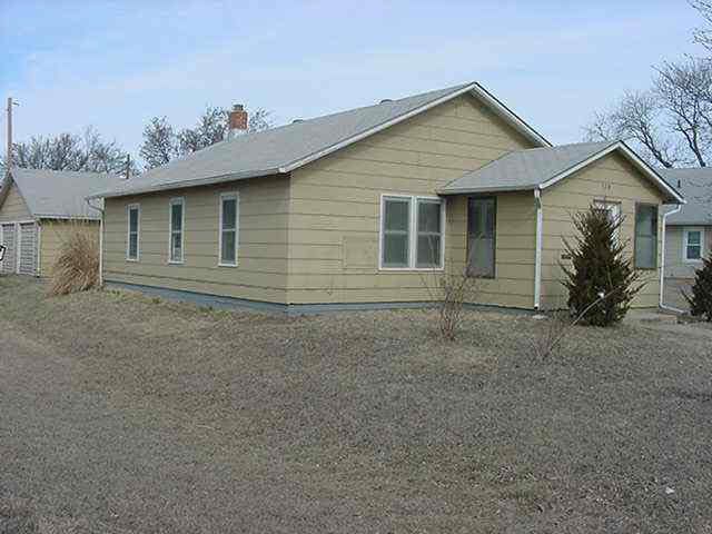 139 S Birch, Valley Center, KS 67147
