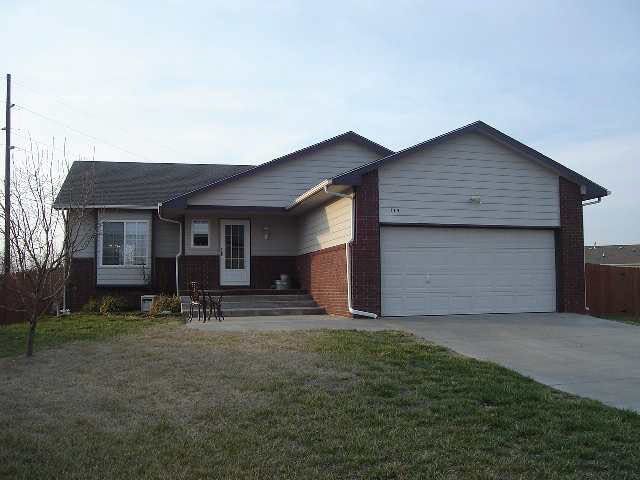 114 E Creekstone, Mulvane, KS 67110