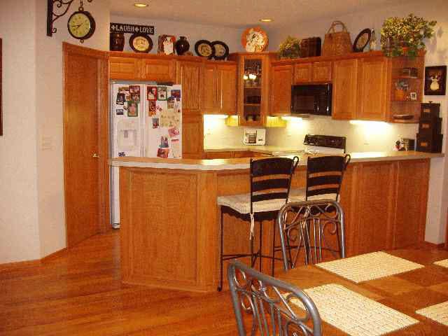 268 S Lakeside Dr, Andover, KS 67002