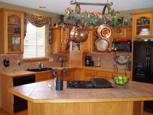 7611 W Shadow Lakes, Wichita, KS 67205