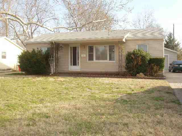 1901 E 51st S, Wichita, KS 67216
