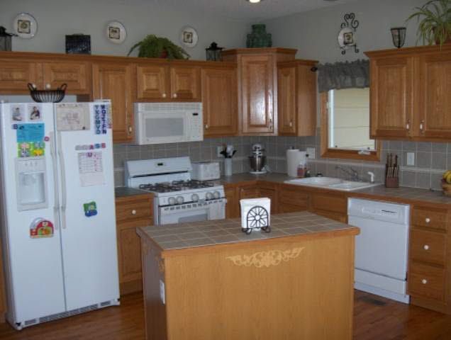 4914 N Hedgerow, Bel Aire, KS 67220