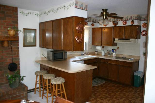 925 Wedgewood Dr, Derby, KS 67037