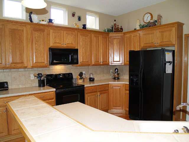 331 Chippers Ct, Andover, KS 67002