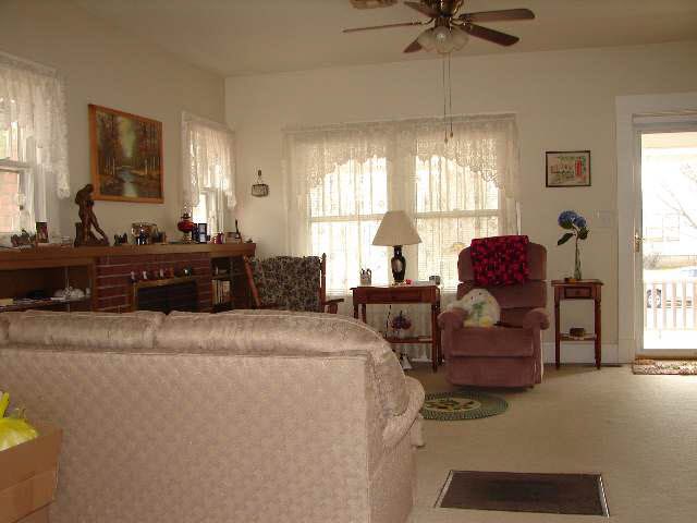622 E 6th, Newton, KS 67114