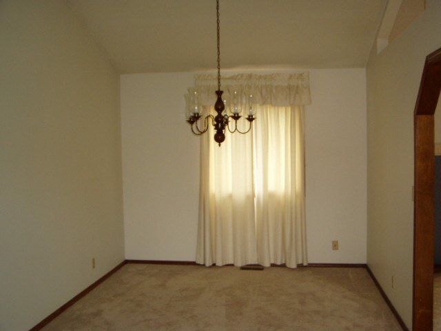 1613 Brendonwood, Derby, KS 67037