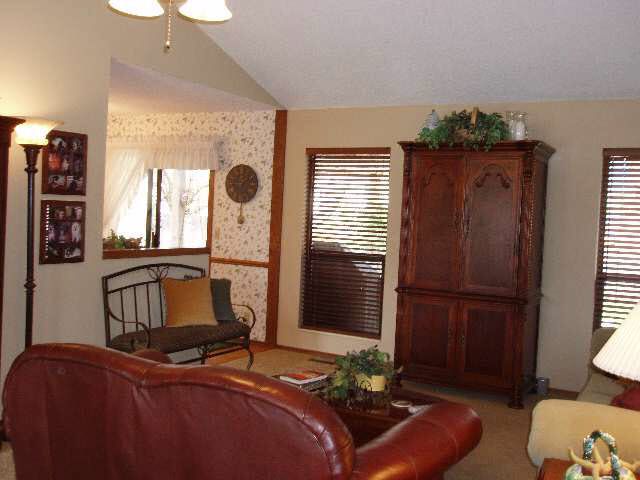 2226 S Dalton, Wichita, KS 67207