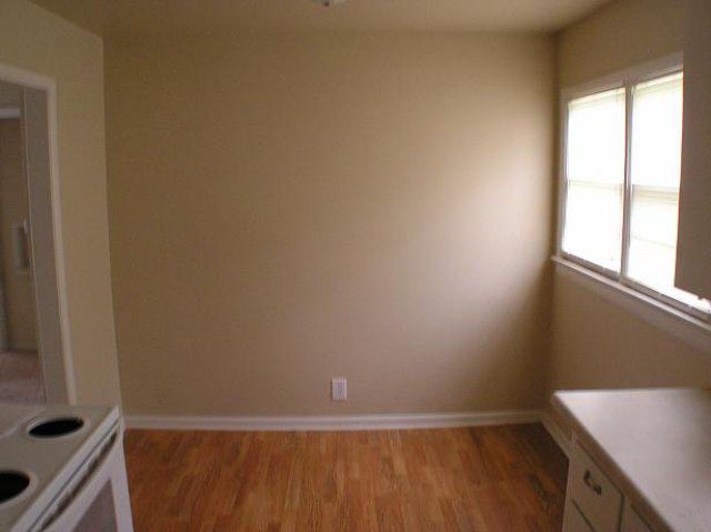 3111 Mentor, Wichita, KS 67213