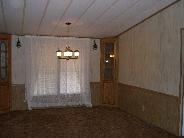 2850 E Ford, Valley Center, KS 67147