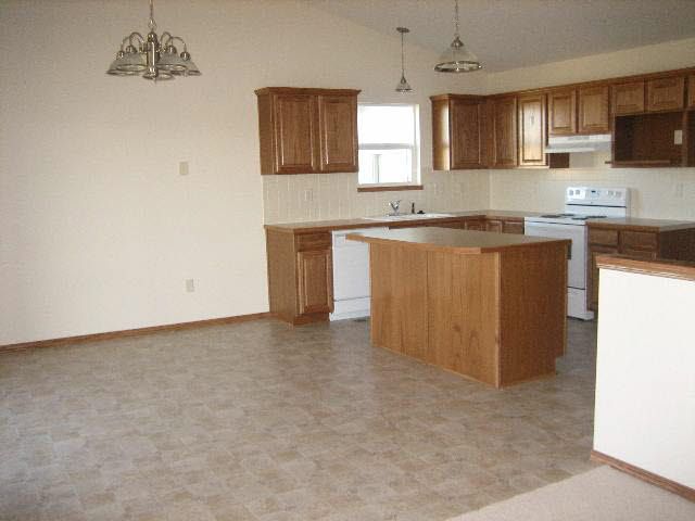 2416 Dory, Goddard, KS 67052