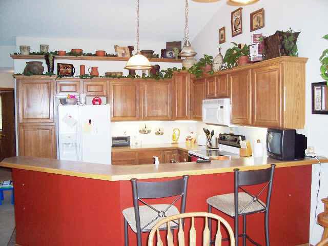 724 Timberleaf Cir, Derby, KS 67037