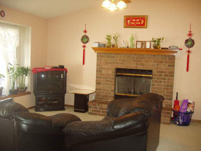 1809 S Cranbrook, Wichita, KS 67208
