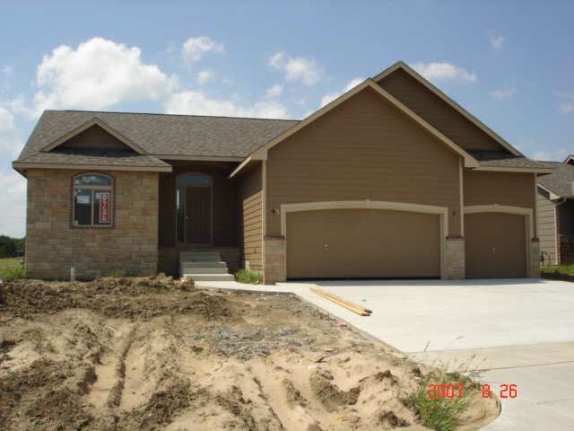 2523 N Fieldstone St, Andover, KS 67002