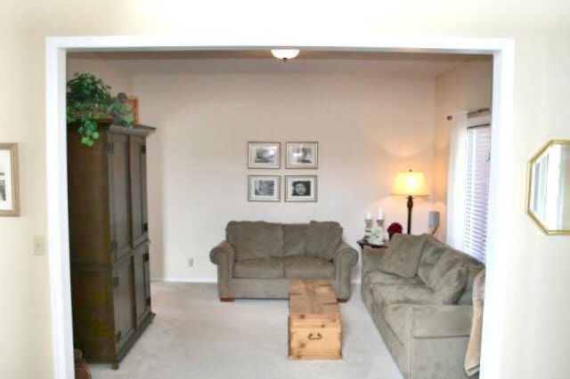 208 Bent Tree Ct, Andover, KS 67002