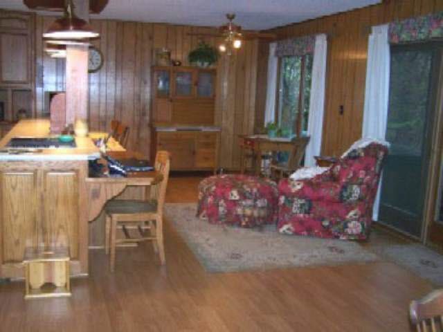 5425 N Sullivan Rd, Wichita, KS 67204