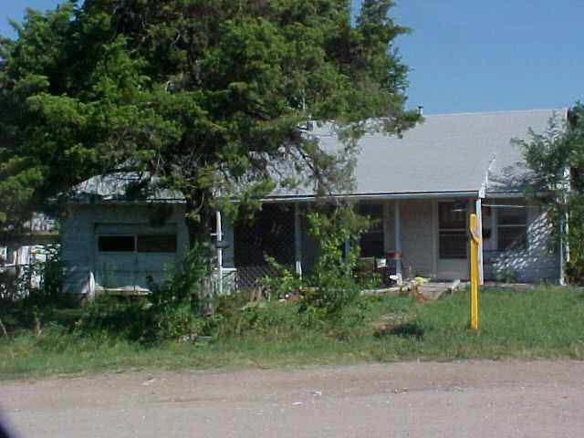 3018 E Mossman, Wichita, KS 67226