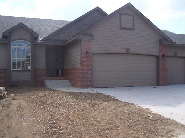 4434 E Falcon, Wichita, KS 67226