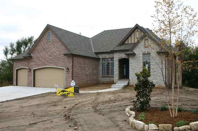 3837 Watercress Ct, Maize, KS 67101