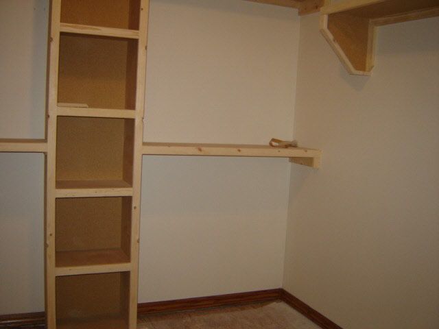 930 Stone Path St, Derby, KS 67037
