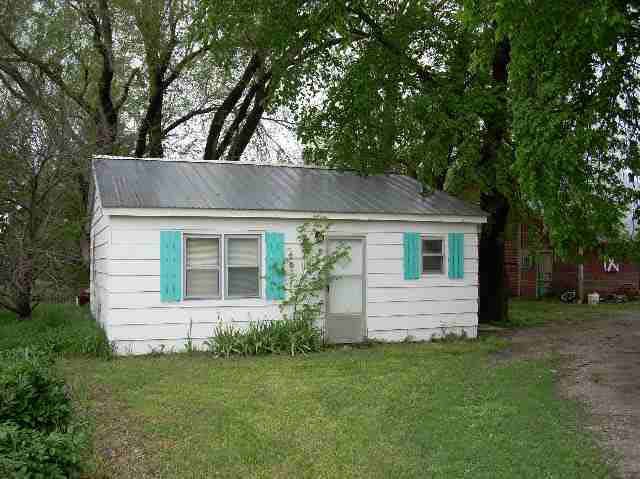 6945 N Seneca, Valley Center, KS 67204
