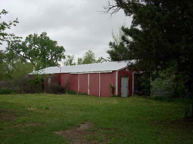 6945 N Seneca, Valley Center, KS 67204
