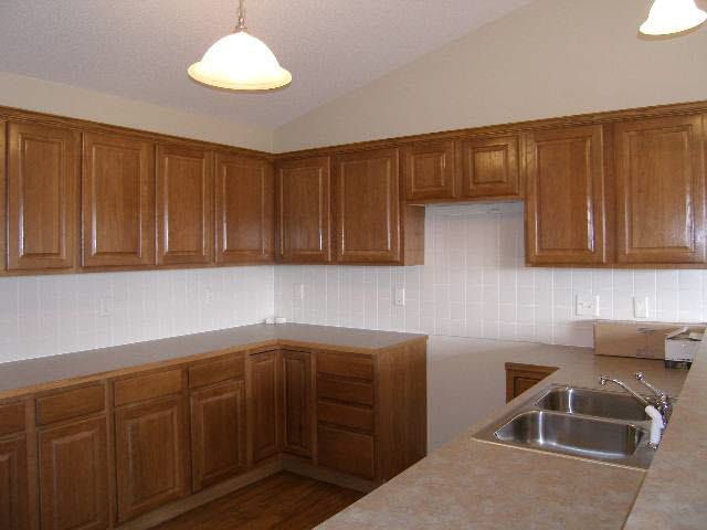 1332 Summit Rd, Derby, KS 67037