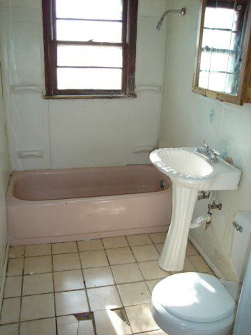 2923 E Ellen, Wichita, KS 67219