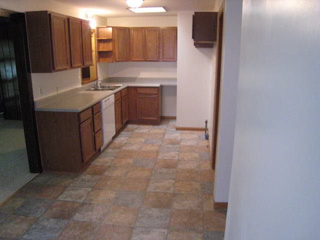 826 N Pershing, Wichita, KS 67208