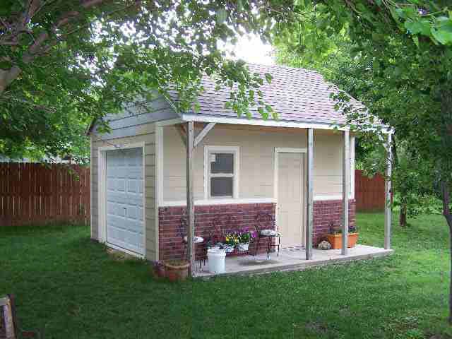 613 Highland Dr, Andover, KS 67002