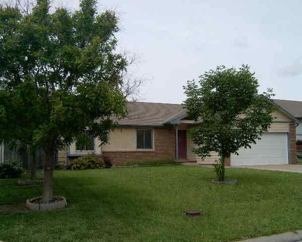 1233 S Goebel, Wichita, KS 67207