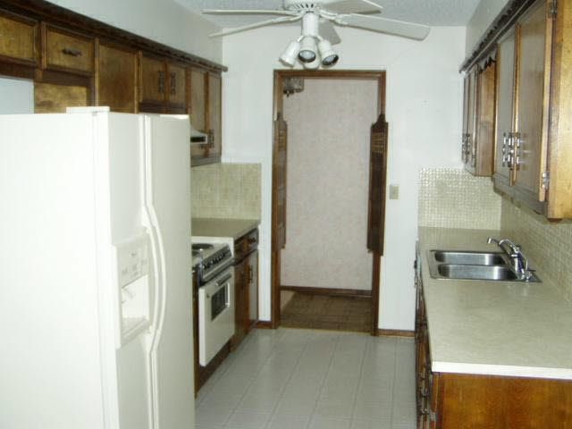 1401 E Carolyn, Derby, KS 67037