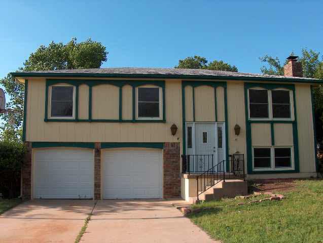 8404 E Lincoln, Wichita, KS 67207