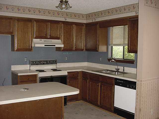514 E 54th, Wichita, KS 67216