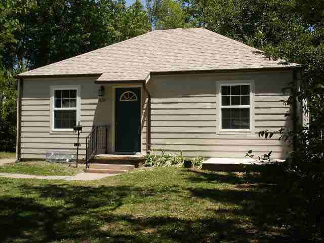 830 S Pinecrest, Wichita, KS 67218