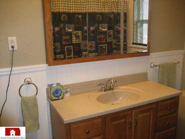 110 S Baltimore, Derby, KS 67037