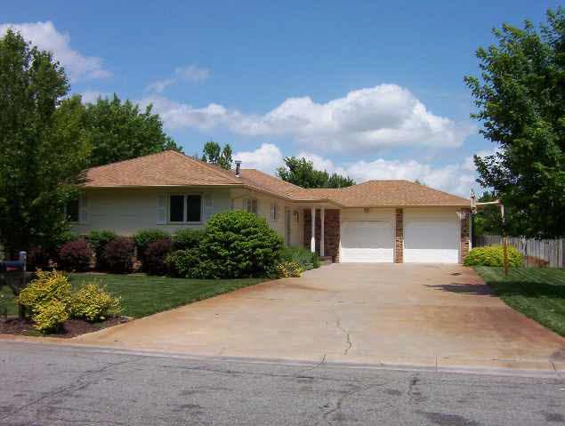 616 N Birch, Valley Center, KS 67147