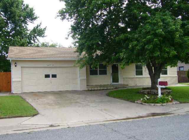 1410 SE Louis Dr, Mulvane, KS 67110