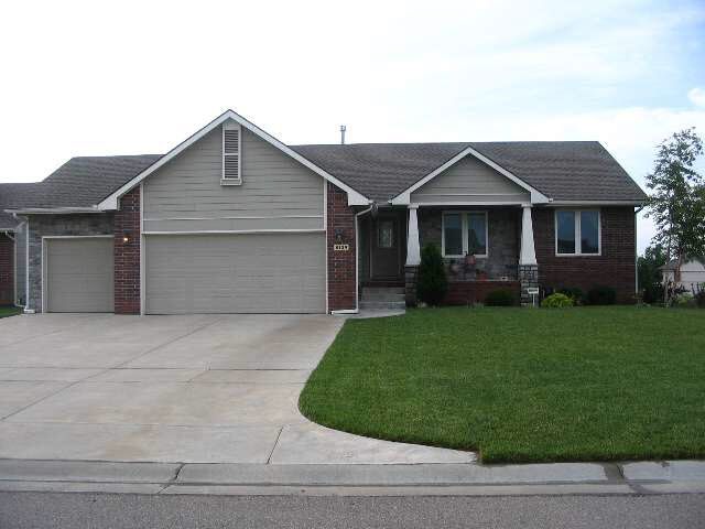 8109 E Old Mill Ct, Wichita, KS 67226