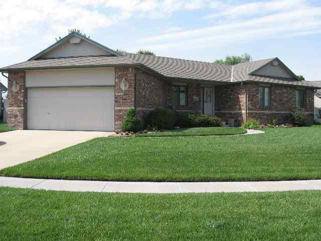 10102 W 20th St, Wichita, KS 67212