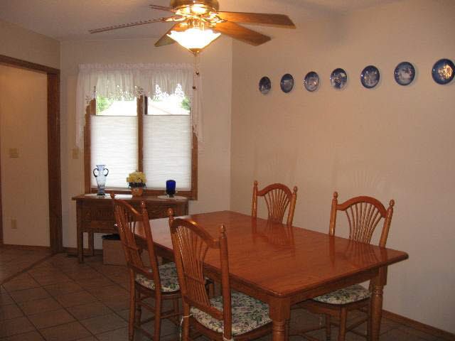 10102 W 20th St, Wichita, KS 67212