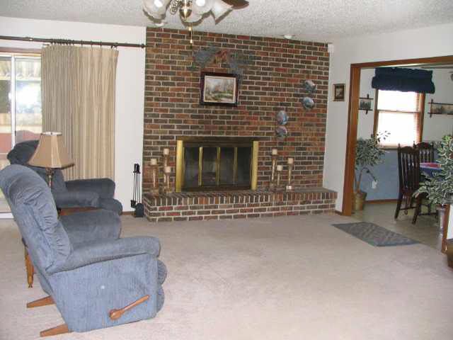 925 S Beech, Wichita, KS 67207