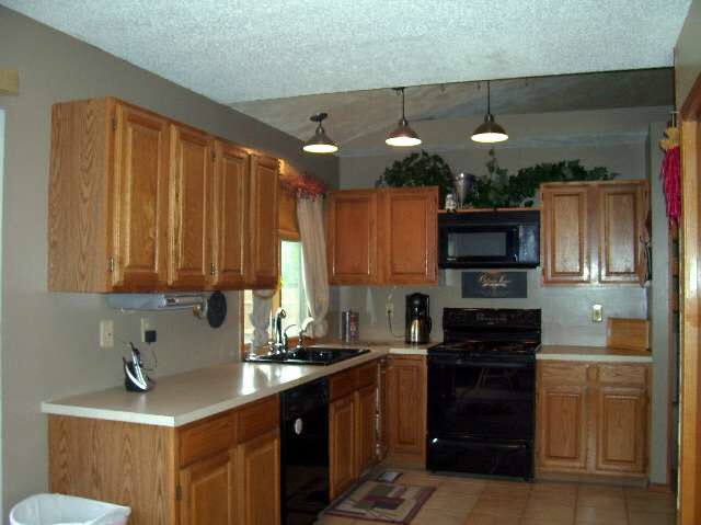 7020 E 35th N, Wichita, KS 67226