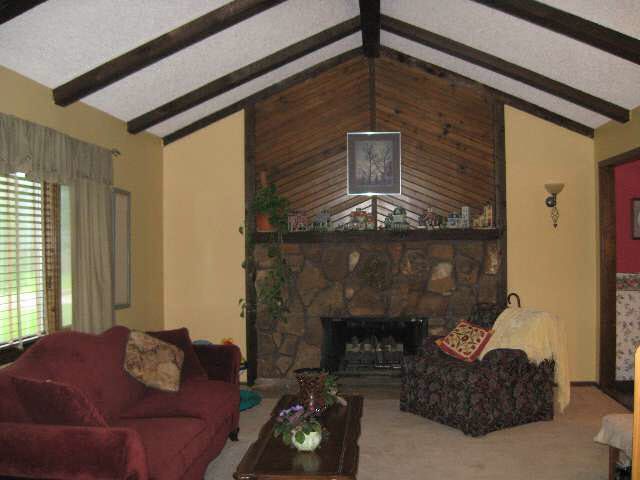633 Marsha Ct, Andover, KS 67002
