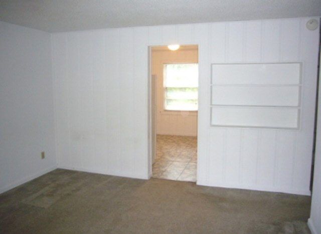 5908 E Castle, Wichita, KS 67218